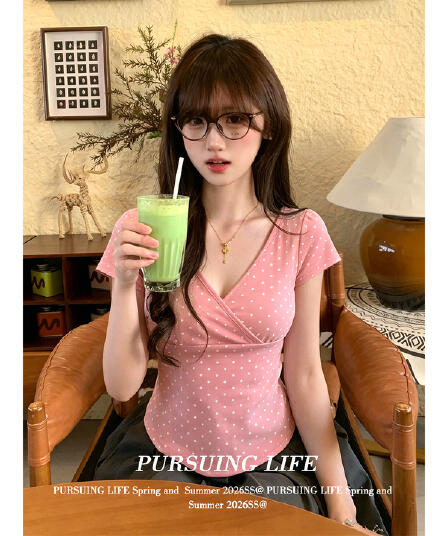 달콤한 스타일 핑크색 V넥 도트 무늬 반팔 여성 여름 착용 가져 가라. 한 부서 자이언트 잘 생긴 티셔츠 허리 수축 몸매 가꾸기 슬림해 보이는 맨위