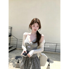 批发白水女 miu系美女套组 V领吊带背心<b class='q'>蕾丝衫</b>女夏清冷风坑条上衣