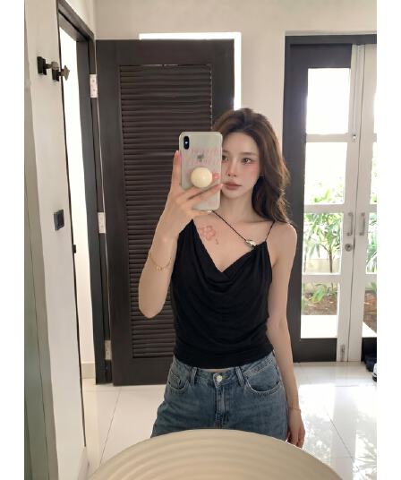 고급 센스 흔들다 칼라 비스듬한 어깨 캐미솔 여름 새로운 루즈핏 다용도 작은 대중 디자인 센스 맨위