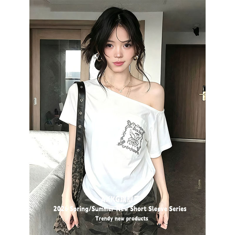 아메리칸 비스듬한 어깨 프린트 반팔 티셔츠 여성 여름 루즈핏 오프숄더 핫걸 레트로 디자인 센스 주머니 작은 셔츠 맨위