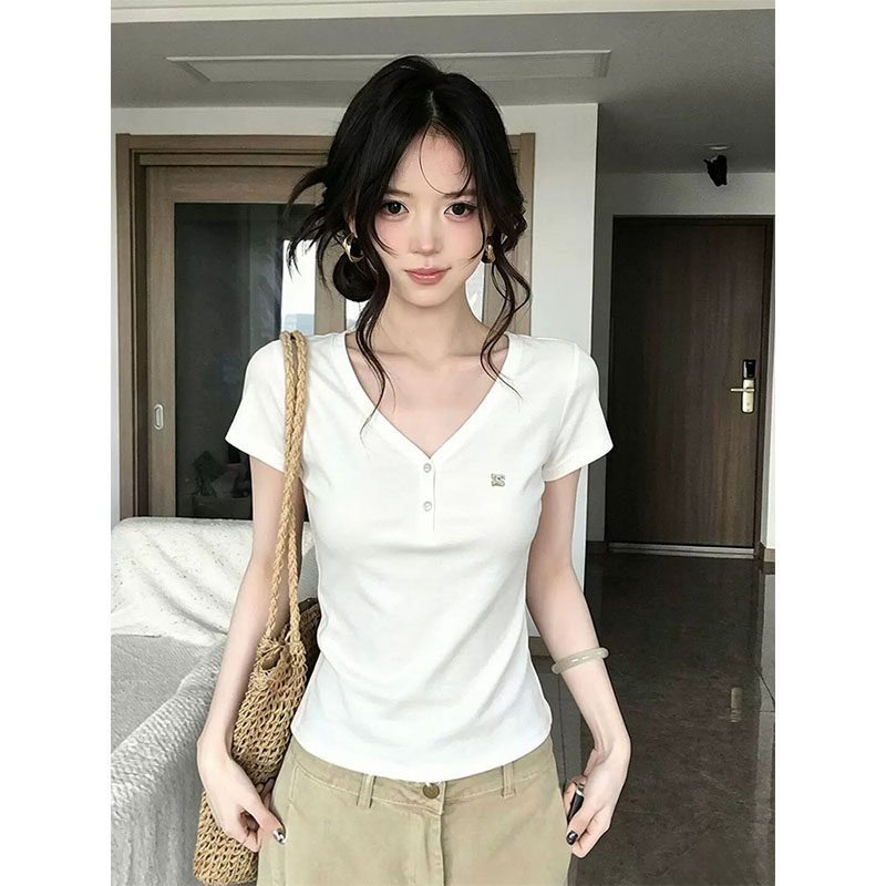 아메리칸 달콤한 핫걸 단추 V넥 긍정적 인 어깨 반팔 티셔츠 여성 여름 높음 거리 몸매 가꾸기 슬림해 보이는 디자인 센스 작은 대중 맨위