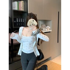 批发广州提花面料减龄甜美套装女秋季<b class='q'>长袖</b>开衫吊带背心两件套