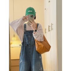 批发潮牌一线品牌折扣捡漏小个子七分阔腿裤宽松垂坠感蓝色牛仔<b class='q'>背带裤</b>