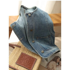 批发时髦洋气百搭叠穿牛仔马甲女春夏新款宽松短款小个子无袖<b class='q'>外套</b><b class='q'>休闲</b>