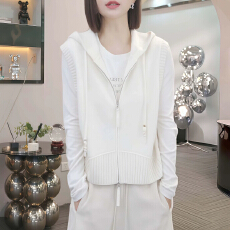 批发2026早秋新款韩版百搭叠穿连帽衫毛衣<b class='q'>马甲女</b>时尚减龄休闲针织外套