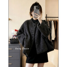 批发韩系独特漂亮巨好看的厚<b class='q'>外套</b>女2025新款冬季小香风高级感轻奢上衣