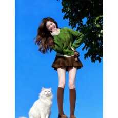 批发冬装搭配一整套圣诞节穿搭绿色麻花毛衣叠穿蕾丝<b class='q'>打底</b>衫短裙三件套