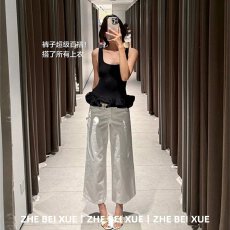 批发夏季<b class='q'>套装</b>韩系温柔方领修身吊带上衣百搭直筒裤2026超火减龄一整套