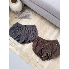 批发秋冬复古甜美爱心<b class='q'>印花</b>毛呢花苞休闲<b class='q'>短裤</b>