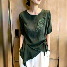 批发别致独特超好看上衣高级感2026年春季新款设计感小众气质休闲衣服