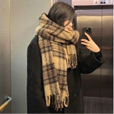 批发秋冬韩系仿羊绒格子围巾女秋冬学生美拉德流苏保暖加厚高级围脖