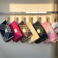 2025新款韩系羊绒围巾女保暖披肩百搭高级感格纹外搭围脖