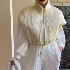 批发有货 韩版新款气质葫芦花走线个性小<b class='q'>马甲</b>棉服女