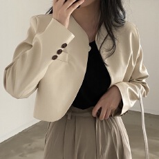 批发己出货 INS <b class='q'>新款</b>复古设计感小个子早春皮衣<b class='q'>夹克</b>