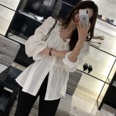 批发已出货  波点抽绳系带花边领设计感喇叭袖衬衫