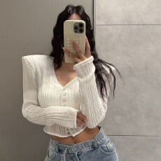 批发韩国新款ins气质V领长袖修身显瘦高腰<b class='q'>短款</b>针织<b class='q'>开衫</b>毛衣糖果色上衣