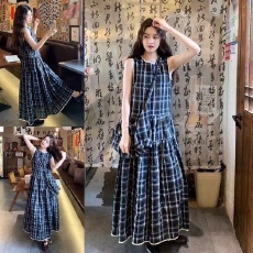 批发有货2026新款韩版<b class='q'>复古</b>格子无袖<b class='q'>连衣裙</b>风氛围感显瘦气质长裙