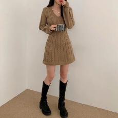 批发chic 韩版秋<b class='q'>冬</b>复古麻花V领收腰灯笼袖A字针织毛衣连衣裙