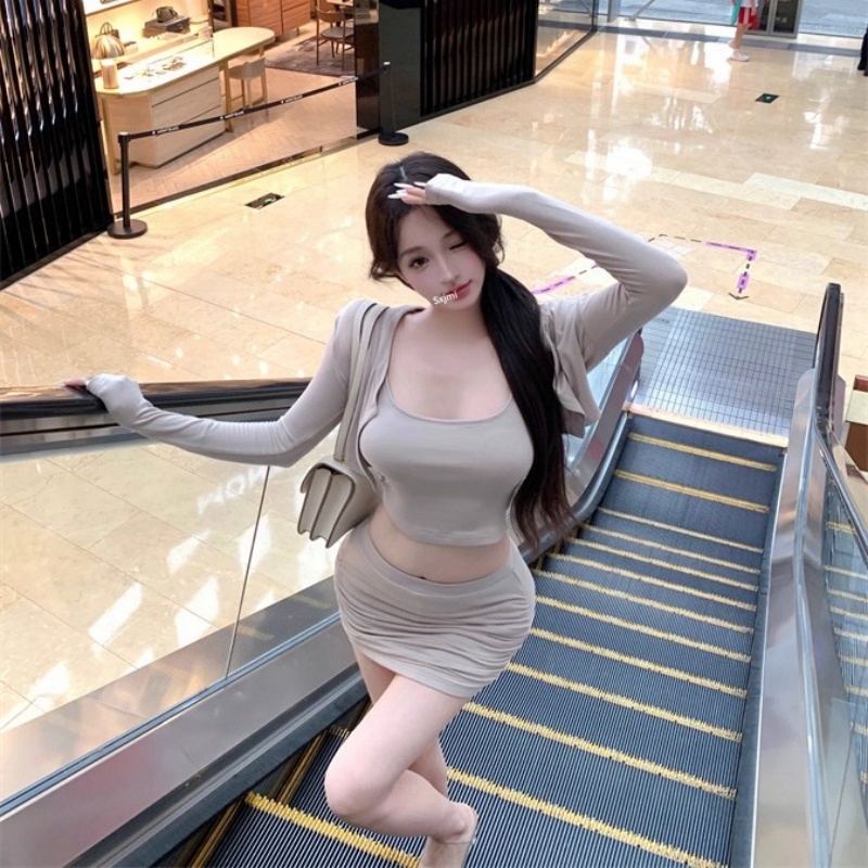 한국 가을 겨울 새로운 품격 몸매 가꾸기 디스플레이 몸 쇼트 스타일 이슬 허리 슬립 긴팔 오픈 가디건 반신 스커트 세 조각 여성 세트