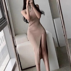 批发韩国春秋新款气质修身显身材半高领开叉中长款包臀针织打底连衣裙