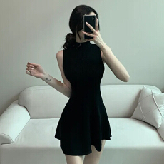 批发韩国<b class='q'>东大门</b>收腰显身材性感辣妹无袖针织<b class='q'>连衣裙</b>女士修身显瘦短裙