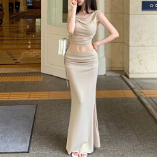 批发韩国东大门高端气质性感纯欲高级感上衣+包臀鱼尾裙两件<b class='q'>套装</b>女士