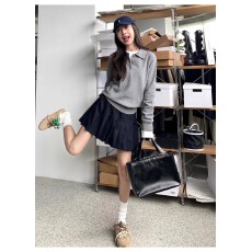 批发老钱风polo翻领针织<b class='q'>衫</b>女秋季时髦高级正肩上衣学院风套头长袖毛衣
