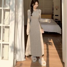 批发已出货 长袖针织<b class='q'>连衣裙</b>显瘦2024秋冬季法式内搭打底长裙子