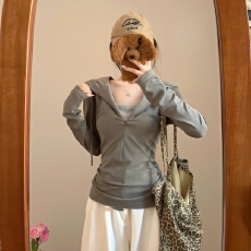 批发已出货 假两件半拉链连帽长袖<b class='q'>T</b><b class='q'>恤</b>女秋冬上衣