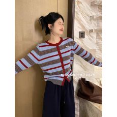 批发已出货 针织开衫外套女春秋设计感小众宽松短款长袖<b class='q'>上衣</b>