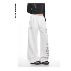 批发已出货 潮流烫钻宽松<b class='q'>街头</b>休闲卫裤宽松慵懒风阔腿运动裤子