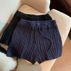 批发已出货 高级感百搭甜辣风松紧腰麻花新款针织休闲短裤子女秋冬