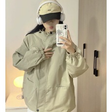 批发已出货 冲锋衣<b class='q'>外套</b>女装春秋2024新款宽松设计感抽绳<b class='q'>长袖</b>夹克上衣