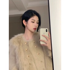 批发已出货 外套女秋冬季宽松加厚毛绒托卡短款加棉加厚小香风上衣