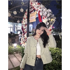 批发已出货 小香风外套女春秋新款法式粗花呢亮皮气质<b class='q'>短款</b>圆领上衣