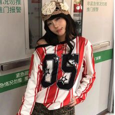 批发已出货 球衣长袖t恤女早秋撞色条纹宽松<b class='q'>显瘦</b><b class='q'>运动</b>风辣妹露肩上衣