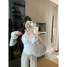 批发已出货 蝴蝶结蕾丝<b class='q'>衬衫</b>女冬季小众减龄修身显瘦