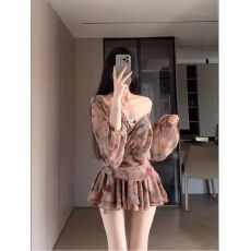 批发已出货 复古性感v领晕染雪纺连衣裙女胖mm纯欲辣妹收腰<b class='q'>百褶</b><b class='q'>短裙</b>