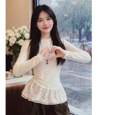 批发已出货 原版布蕾丝花边拼接长袖T恤女<b class='q'>秋</b>季修身显瘦百搭上衣