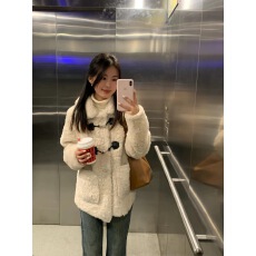 批发已出货 冬季米驼色加棉加厚仿皮草女甜美加厚显瘦羊羔绒外套