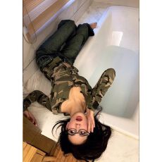 批发已出货 拉链迷彩印花上衣修身外搭<b class='q'>个性</b>上衣<b class='q'>T</b><b class='q'>恤</b>女