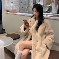 批发已出货 长款宽松加厚加棉保暖西服领毛毛外套大衣女