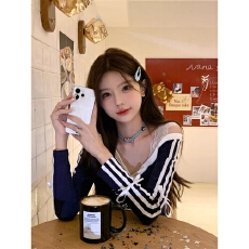 批发已出货 原版质量法式<b class='q'>气质</b>三条杠蝴蝶结v领长袖t恤上衣