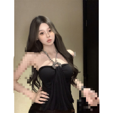 批发已出货 挂脖背心女<b class='q'>秋</b>季新款设计感修身显瘦性感抹胸上衣