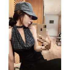 批发已出货 拼接荡领挂脖背心女夏季修身美背外穿设计感辣妹短款上衣