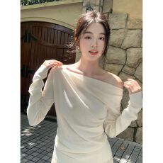 批发已出货 一字领设计感女春<b class='q'>秋</b>荡领显瘦复古T恤斜切领长袖上衣