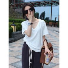 批发已出货 新款正肩白色短袖t恤女夏季百搭冷淡系高级感短款上衣