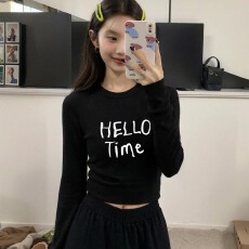 批发已出货 长袖t恤新款秋季修身<b class='q'>打底衫</b>设计感短款辣妹上衣