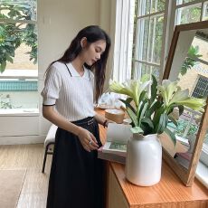 批发已出货 镂空针织t恤女<b class='q'>夏</b>季薄款显瘦宽松韩版复古气质单排扣上衣