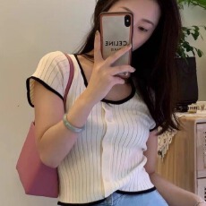 批发已出货 夏季新款时尚百搭显瘦女小众韩版针织薄款气质上衣潮